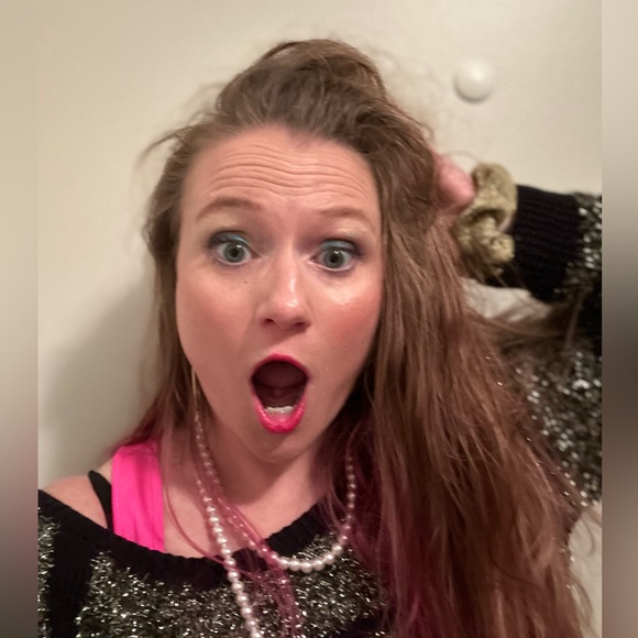 Meet your Posher, Kat - Picture 4 of 8